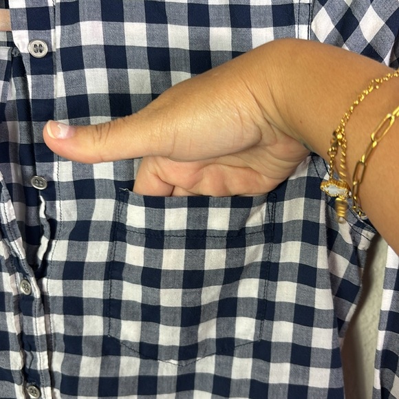 J. Crew Gingham Navy Blue White Button Down Shirt size XS - Picture 3 of 10